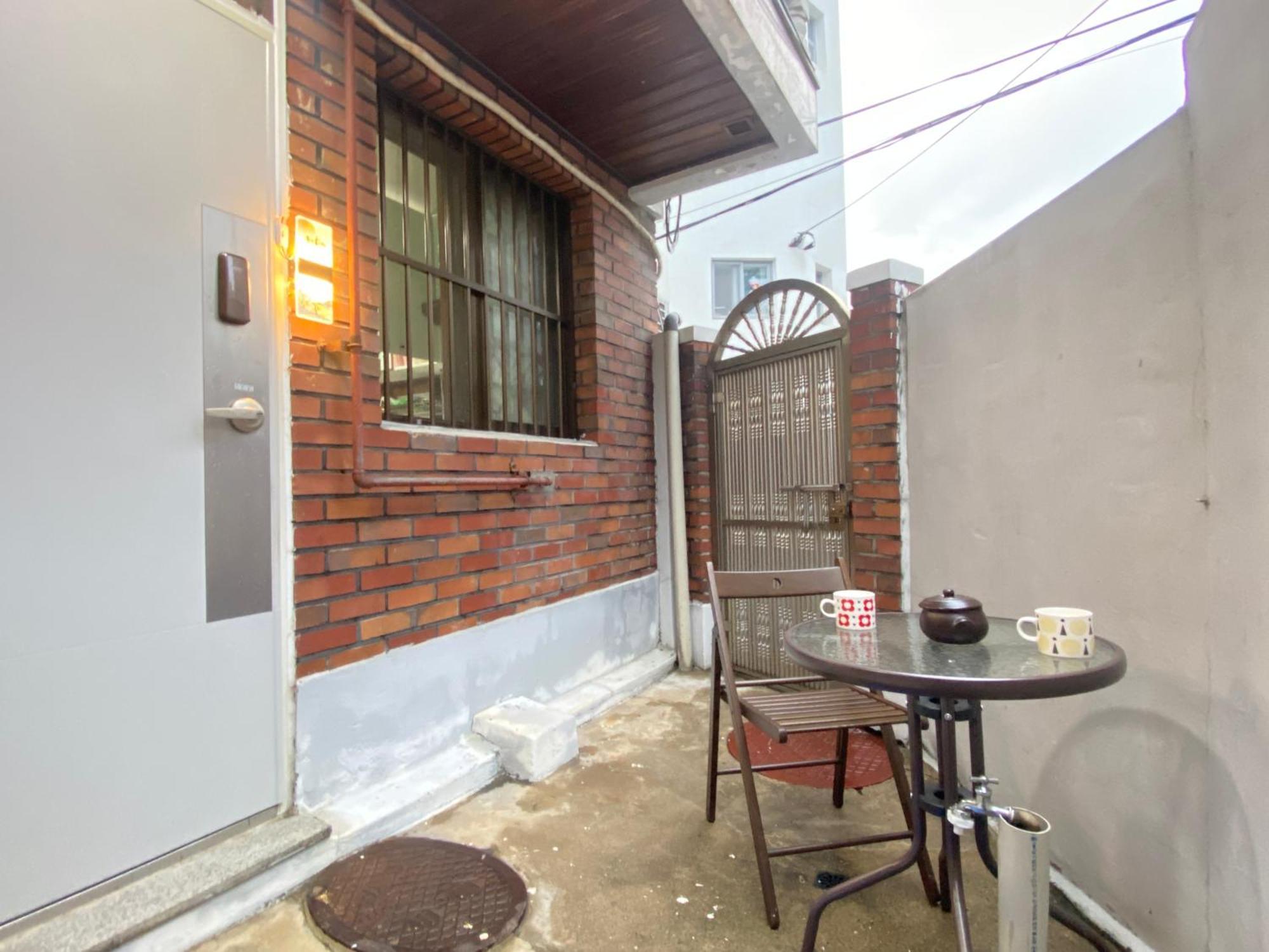 Aroha House For Foreign Guests Only *